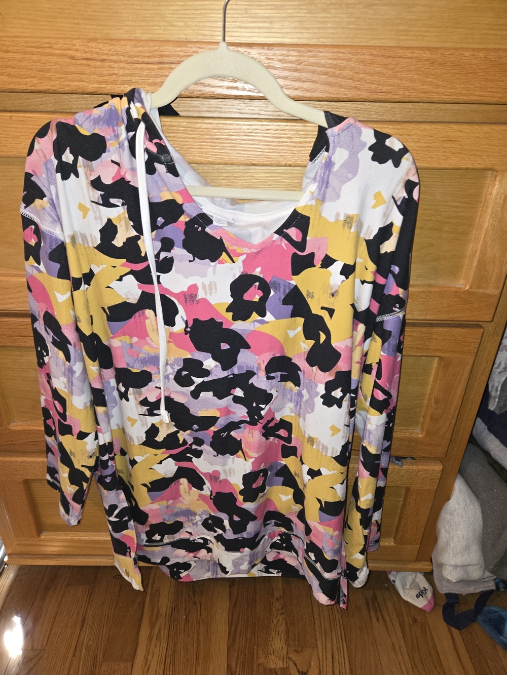 LuLaRoe White V-Neck Top with Multicolor Abstract Print